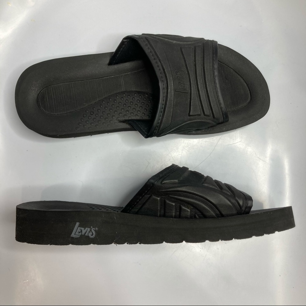 Levi’s men’s foam slides size 12